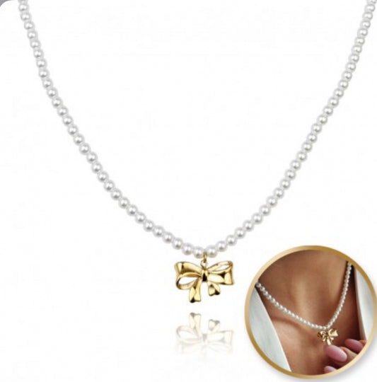 Naszyjnik srebrny z złotą kokardką