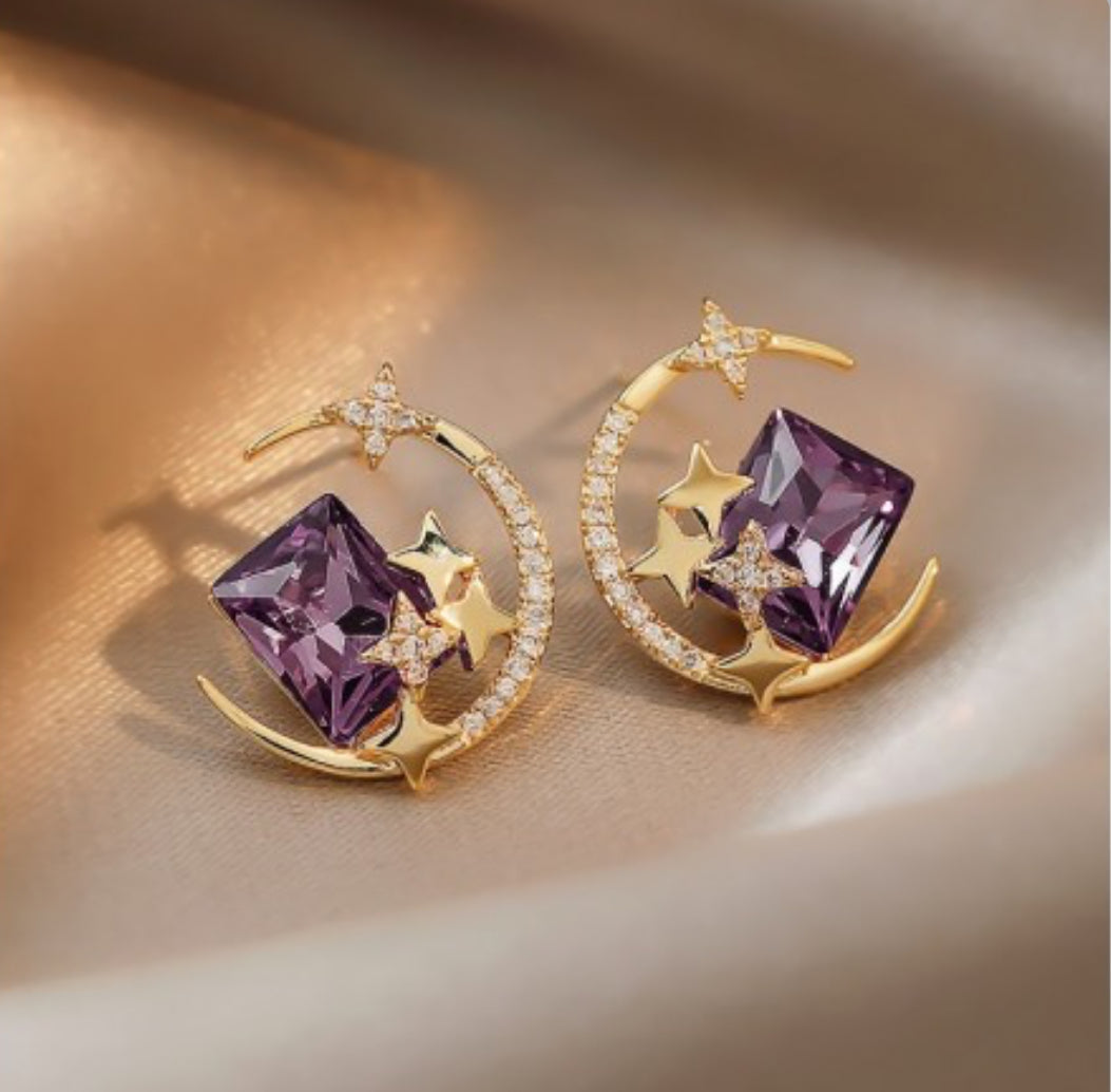 Kolczyki złote księżyc z gwiazdkami i fioletowymi cyrkoniami