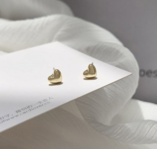 Kolczyki złote małe serduszka